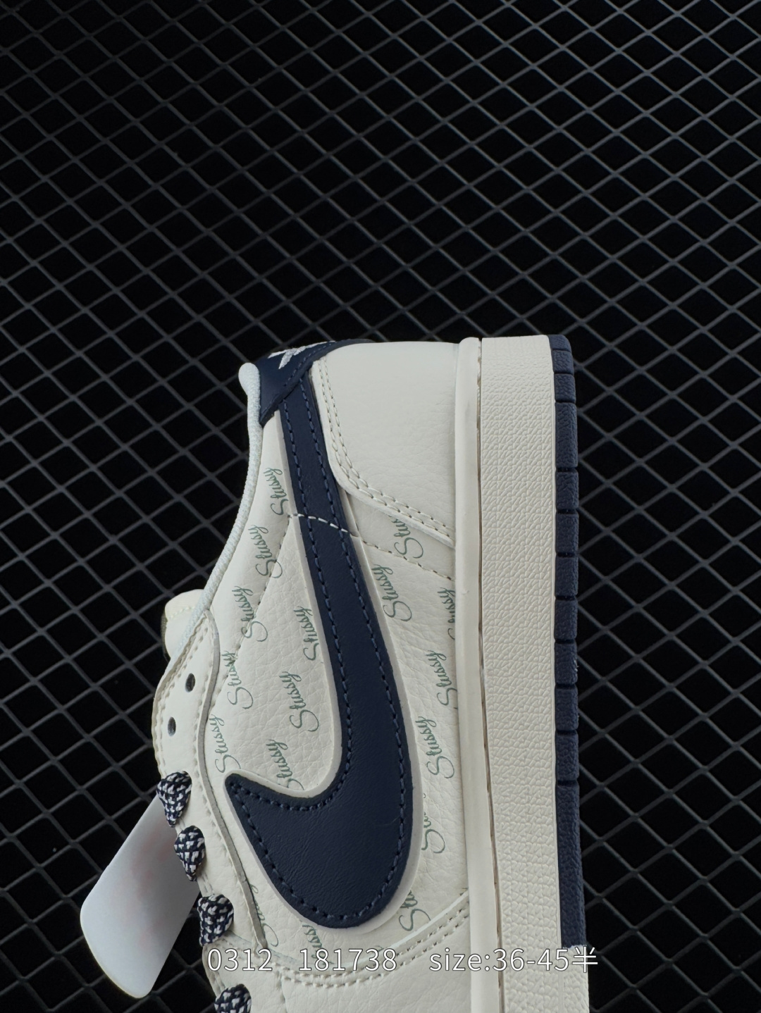 Travis Scott x Air Jordan 1 ” Reverse Mocha “